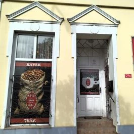 SziTi Caffee Makó - Külső kép