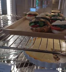 Szóköz - Irodalmi Kávézó