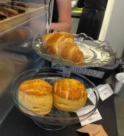 Szóköz - Irodalmi Kávézó