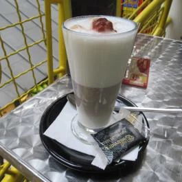 Szöszi Presszó - Lehel Csarnok Budapest - Étel/ital