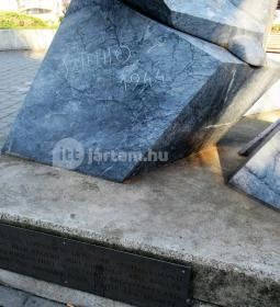 Sztehlo Gábor emlékműve