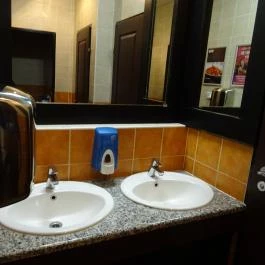 T.G.I. Friday's - Oktogon, Budapest - Mosdó