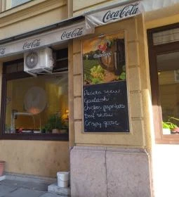 Tabáni Kakas Étterem