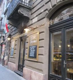 á table! - Akácfa utca