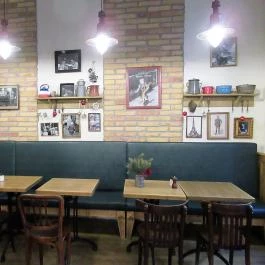 á table! - Akácfa utca Budapest - Belső