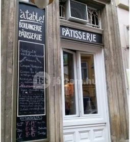 á table! - Arany János utca