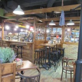 á table! - Árkád Budapest - Belső