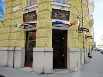 á table! - Balzac utca Budapest