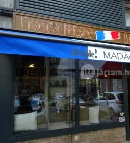 á table! - Madách tér