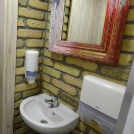 á table! - Madách tér Budapest - Mosdó