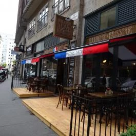 á table! - Madách tér Budapest - Külső kép