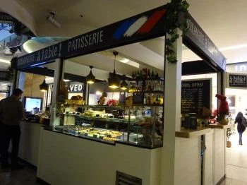 á table! - MOM Park Budapest