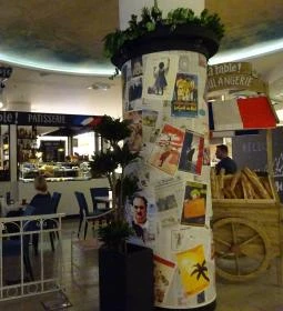 á table! - MOM Park