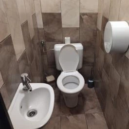 Tacet Brewery Taproom Budapest - Mosdó