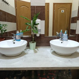 Tai He Lou (Taihe Étterem), Budapest - Mosdó