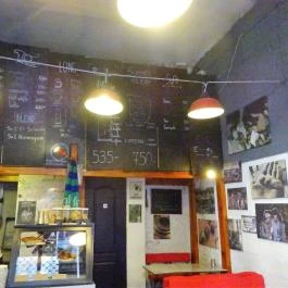 Tamp & Pull Espresso & Brew Bar Budapest - Belső