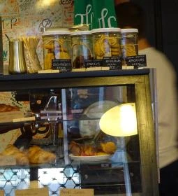 Tamp & Pull Espresso & Brew Bar