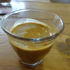 Tamp & Pull Espresso & Brew Bar Budapest - Étel/ital