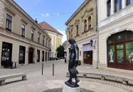 Táncosnő szobor Székesfehérvár