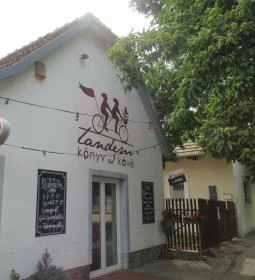 Tandem Könyv & Kávé