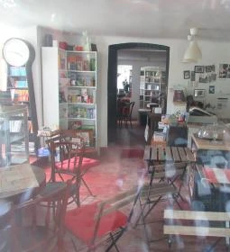 Tandem Könyv & Kávé