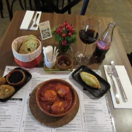 Tapagria, Budapest - Egyéb