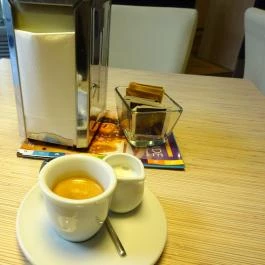 Társalgó Kávézó Budapest - Étel/ital