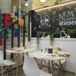 Tasty Pizzéria & Étterem Budapest - Belső