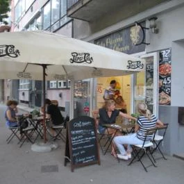 Tasty Pizzéria & Étterem Budapest - Külső kép