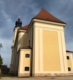 Tatai Szent Kereszt felmagasztalása katolikus templom