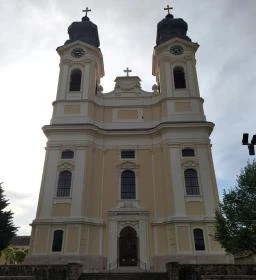 Tatai Szent Kereszt felmagasztalása katolikus templom