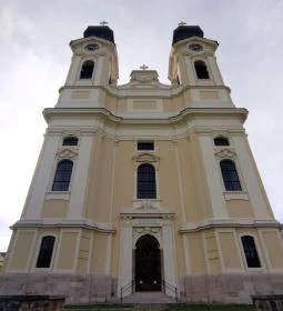 Tatai Szent Kereszt felmagasztalása katolikus templom