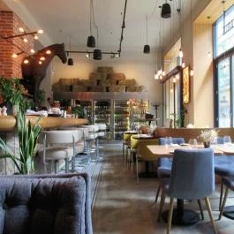 Tati Budapest - Belső