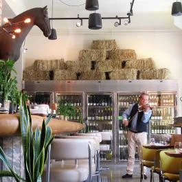 Tati Budapest - Belső