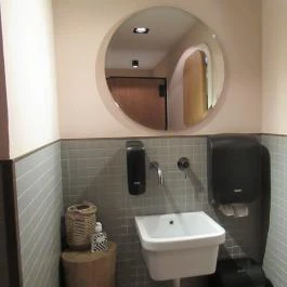 Tati Budapest - Mosdó