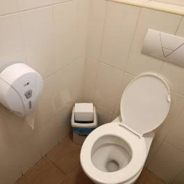 Tavirózsa Étterem, Gyöngyös - Mosdó