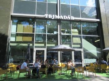 Tejmadár - Westend Budapest