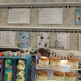 Tejmadár - Westend Budapest - Belső