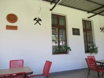 Telepi Kocsma Csolnok