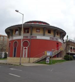 Terra Incognita Étterem & Kávéház