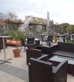 Terra Incognita Étterem & Kávéház