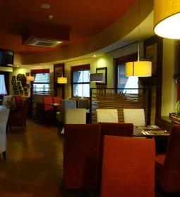 Terra Incognita Étterem & Kávéház