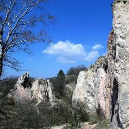 Teve-szikla Pilisborosjenő - Egyéb