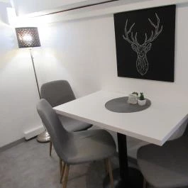 The Bee's Breakfast & Bar, Budapest - Belső