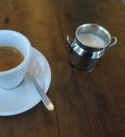 The Grind Corner Cafe & Lounge