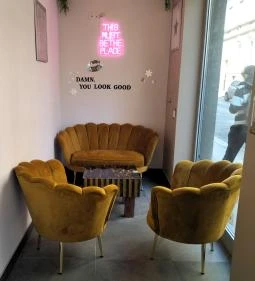 The Grind Corner Cafe & Lounge