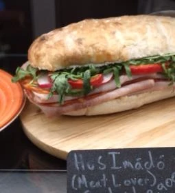 The Grind Corner Cafe & Lounge