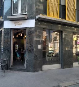 The Grind Corner Cafe & Lounge