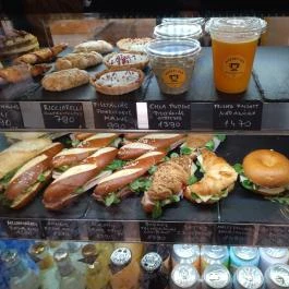 The Monkey Cup Budapest - Étel/ital