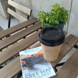 The Monkey Cup Budapest - Étel/ital